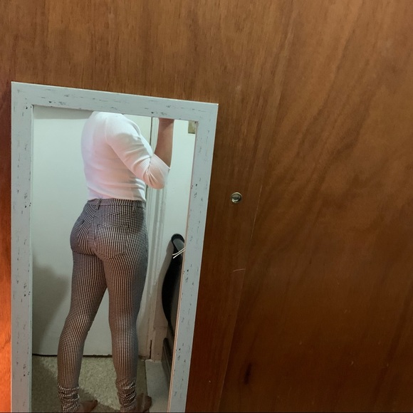 == SOLD == 5 FOR $15 Uniqlo ultra stretch leggings pants - Picture 3 of 10